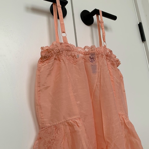 🦄 Sophie & Me coral top with lace trim - Picture 8 of 10